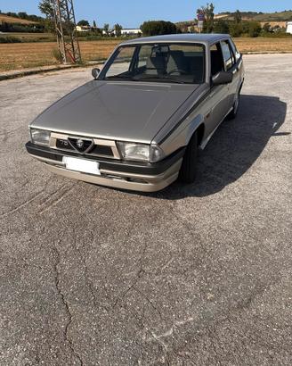 Alfa Romeo 75