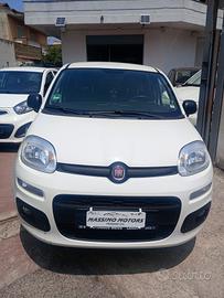 Fiat Panda 1.2 Lounge uconnect,pari al nuovo.