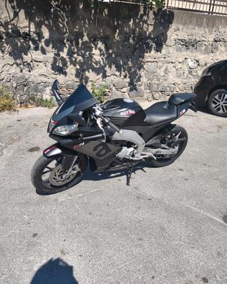 Aprilia rs4 50