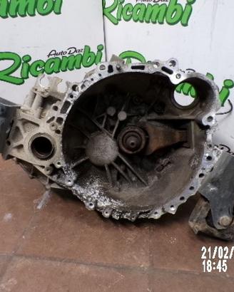 CAMBIO 5 MARCE COROLLA VERSO E120 2.0 D-4D 2002