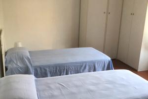 Camera a due letti ad uso singolo o condiviso