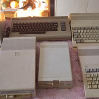amiga 500 piu c64 128 e periferiche varie + giochi