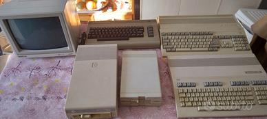 amiga 500 piu c64 128 e periferiche varie + giochi