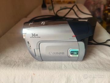 Videocamera  Canon MD205
