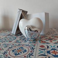 Vaso/soprammobile a forma di cuore