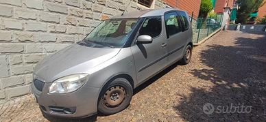 skoda roomster 