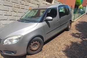 skoda roomster 