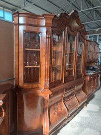 vetrina ,credenza, mobile in radica 