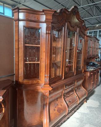 vetrina ,credenza, mobile in radica 