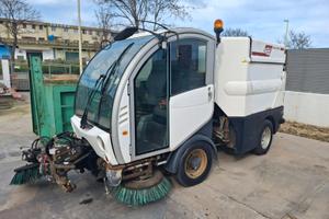 SPAZZATRIE BUCHER GUYER ANNO 2014 - MOTORE VM