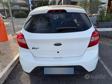 Ford Ka+ 1.2 Black & white