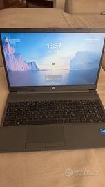 HP 250G9 17-1255U. 32GB RAM 1TB SSD WINDOSS11