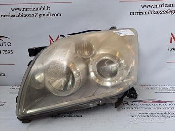 FARO ANTERIORE SINISTRO TOYOTA Avensis Berlina 2°