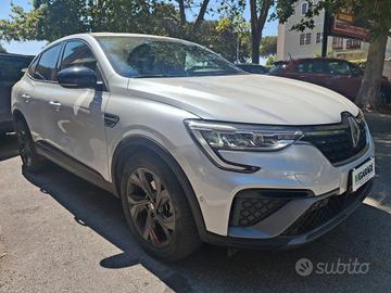 Renault Arkana Hybrid E-Tech 145 CV R.S. Line