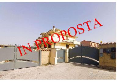 3 LOCALI A ARDEA