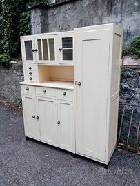 Credenza mettitutto anni '50 interamente in abete