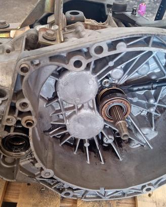 CAMBIO RENAULT TRAFFIC 1.9 DCI CODICE PK6 375 6 MA