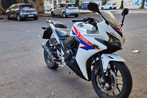 Honda CBR500R (2013)