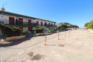 3 LOCALI A AGROPOLI