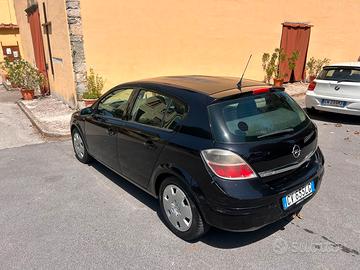 Opel Astra 1.6 Benzina 105 CV - 5 Porte (2005)