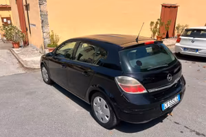 Opel Astra 1.6 Benzina 105 CV - 5 Porte (2005)