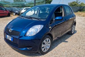 Toyota Yaris 1.0 5 porte Sol