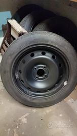 cerchioni 15" con gomme termiche 