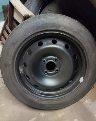 cerchioni 15" con gomme termiche 