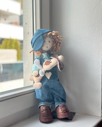 Bambola fatta a mano – unica e piena di dolcezza