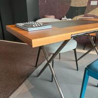 Scrittoio con cassetti laterali LEMA