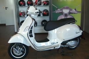 Vespa 310 GTS Super E5+