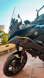 moto BMW f900xr 