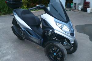 PIAGGIO MP3     300