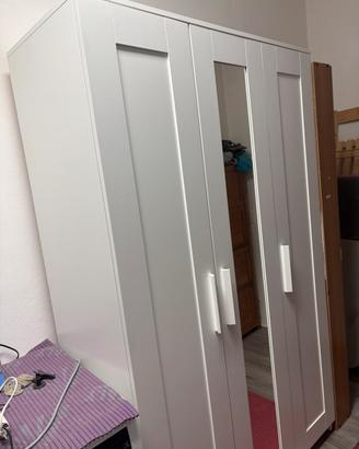 Armadio IKEA ideale per lavanderia o cameretta