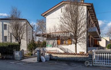 Villa a Schiera a Reggio nell'Emilia 4 locali
