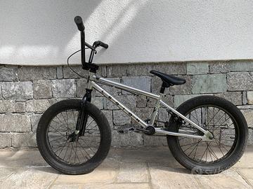 BMX MONGOOSE LEGION 18