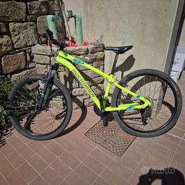 Bicicletta MTB Rockrider ST100