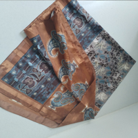 Foulard in seta misura grande primaverile