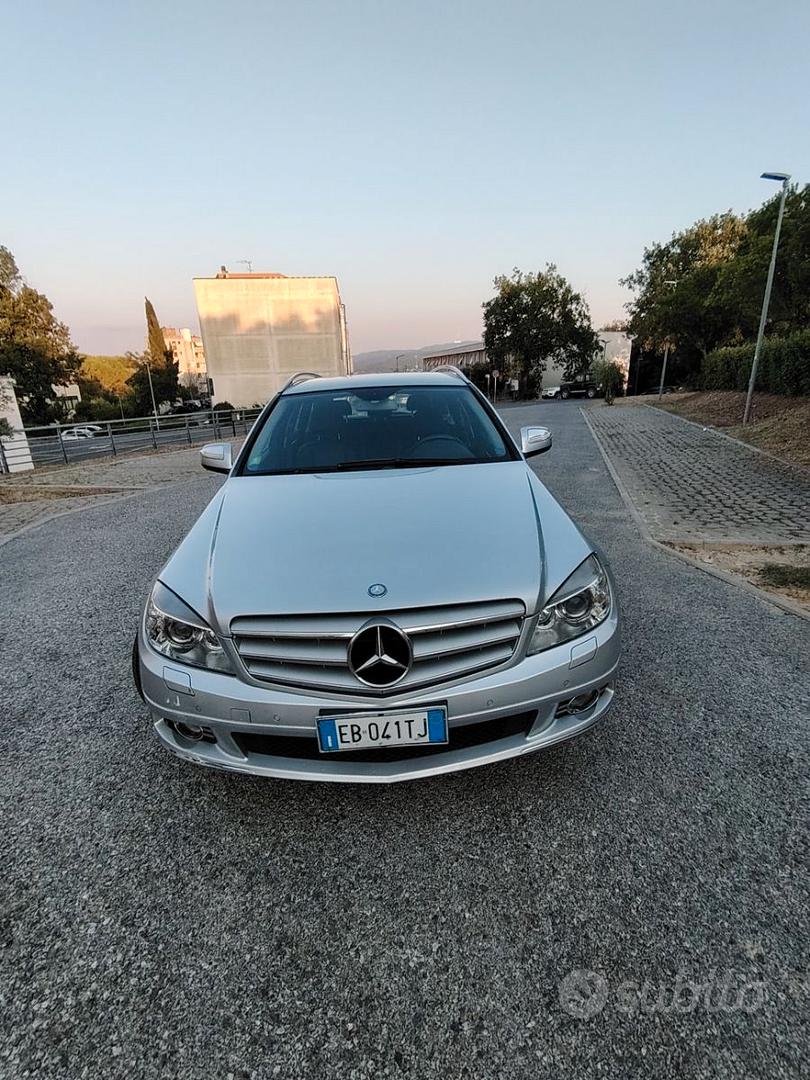 Mercedes-Benz C 320 2010 photo 5