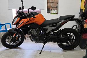 KTM DUKE 790 2024
