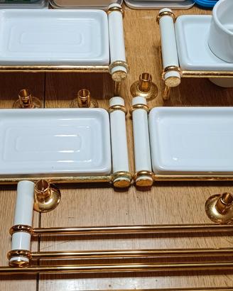 accessori bagno vintage ottone e ceramica 