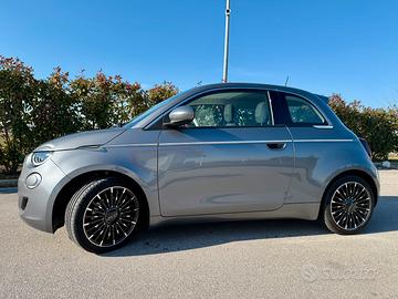 Fiat 500e La Prima - 118cv - Batteria 42 kwh