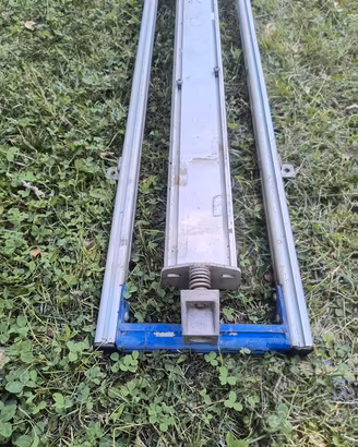 Portascale professionale per barre portatutto auto
