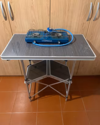 Tavolo pieghevole + fornello Campingaz 2 fuochi
