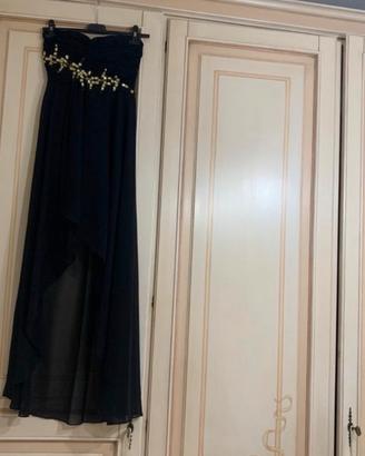 Vestito a fascia nero con applicazioni di pietre