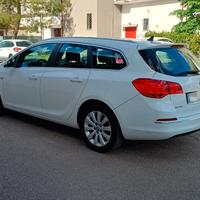 Opel Astra j 1.6 CDTI SPORTS TOURER COSMO 