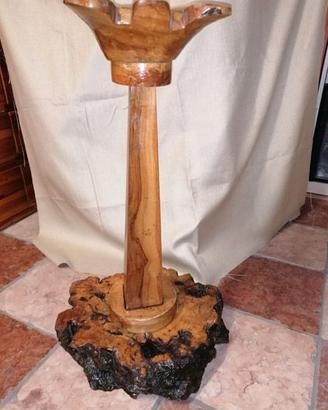 Colonna in legno 02