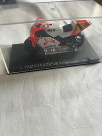 Modellino Yamaha yzr500 wayne rainey 1991 con teca