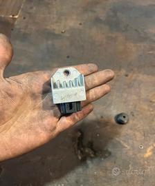 Regolatore di tensione