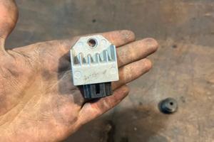 Regolatore di tensione